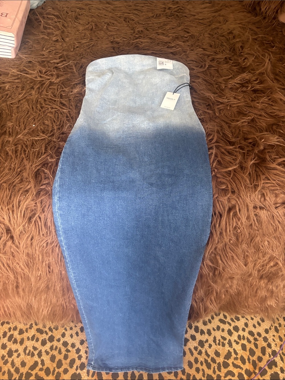 Forever 21 Light-to-Dark Blue Ombre Strapless Denim Dress. Small. NWT. - Picture 2 of 4